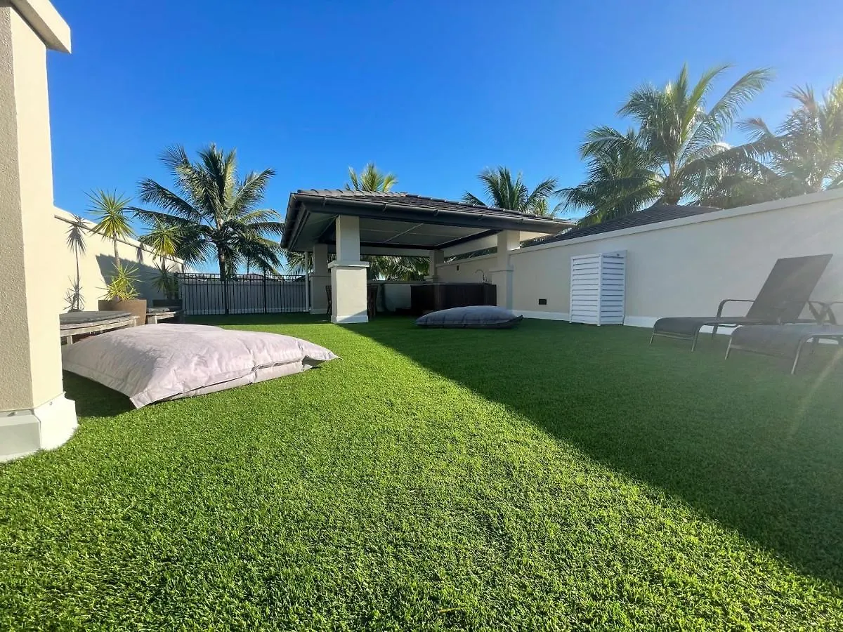 Penthouse 239 At See Temple Port Douglas Australia