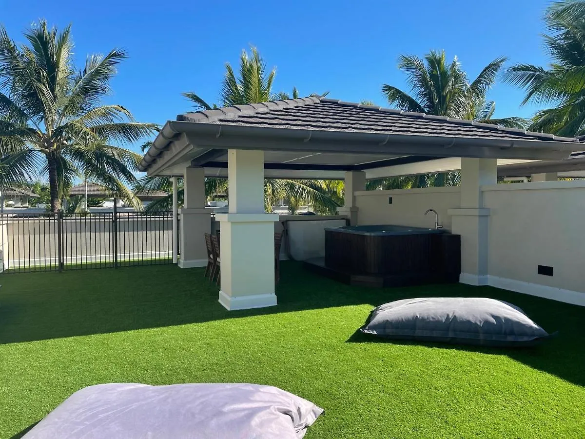 Penthouse 239 At See Temple Port Douglas Apartment